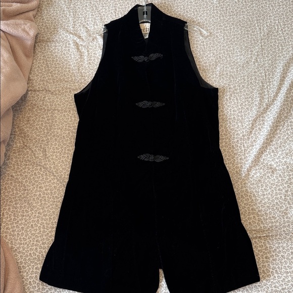 Vintage Black Velour Vest with Frog Closures – Size 10 – Made in Canada - Picture 1 of 7